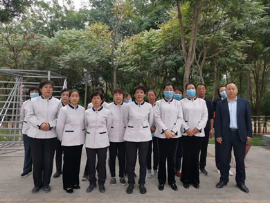 蘭州華潤二十四城物業(yè)保潔，由鴻慶物業(yè)公司承接
